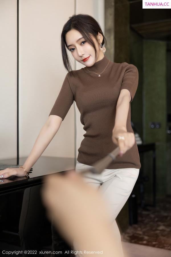 王馨瑶  [XiuRen]高清写真图 2022.12.09 No.5978 王馨瑶yanni 时尚美腿第29张图片